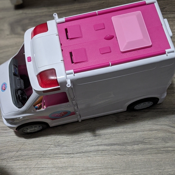 barbie ambulance canada